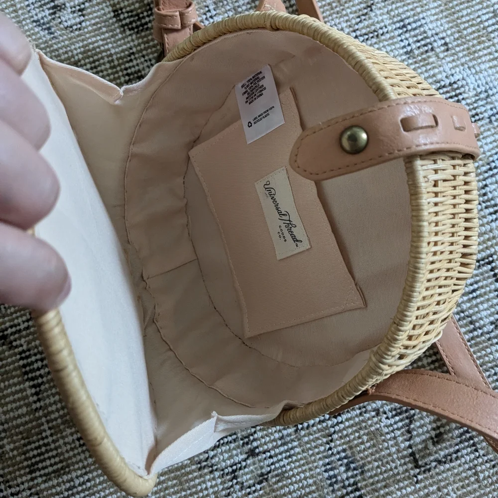 Rattan bag - Picture 3 of 3